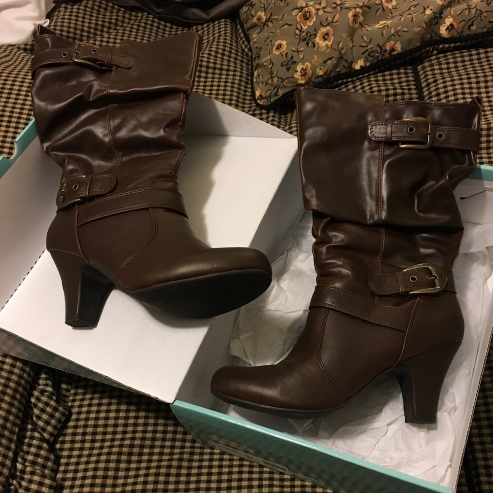 Maurice's new boots